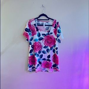 LulaRoe Classic Tee - White w/ multi flowers - size XL (LulaRoe) fits 18-20